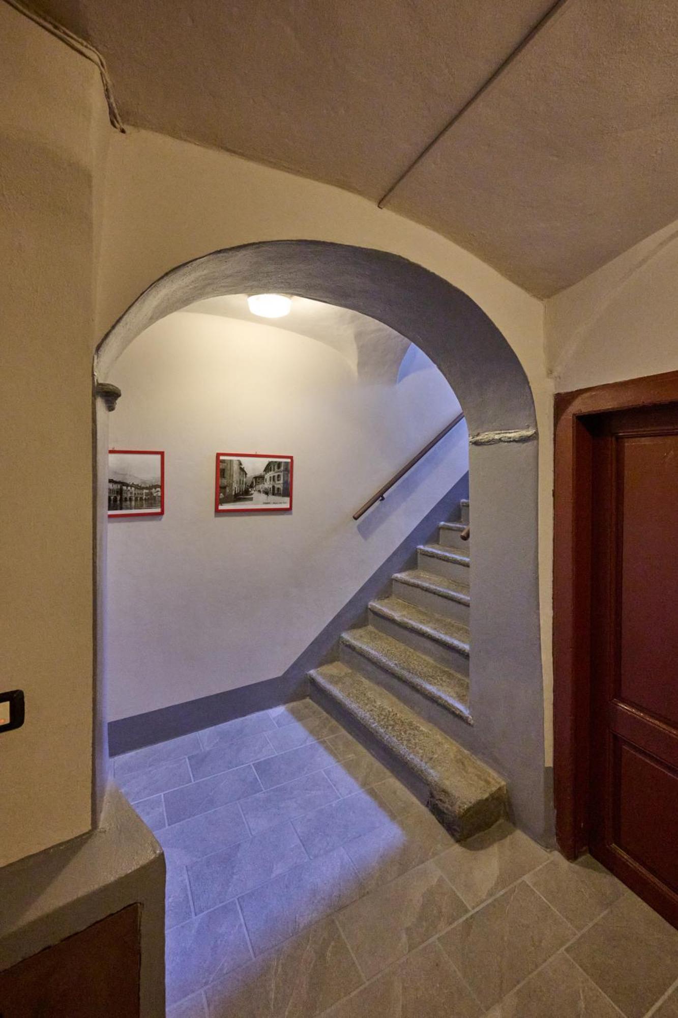 Cav Motteno Mandello del Lario Exterior photo